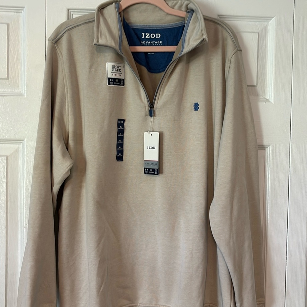 IZOD men’s Sweatshirt XL. New with tags. Beige.